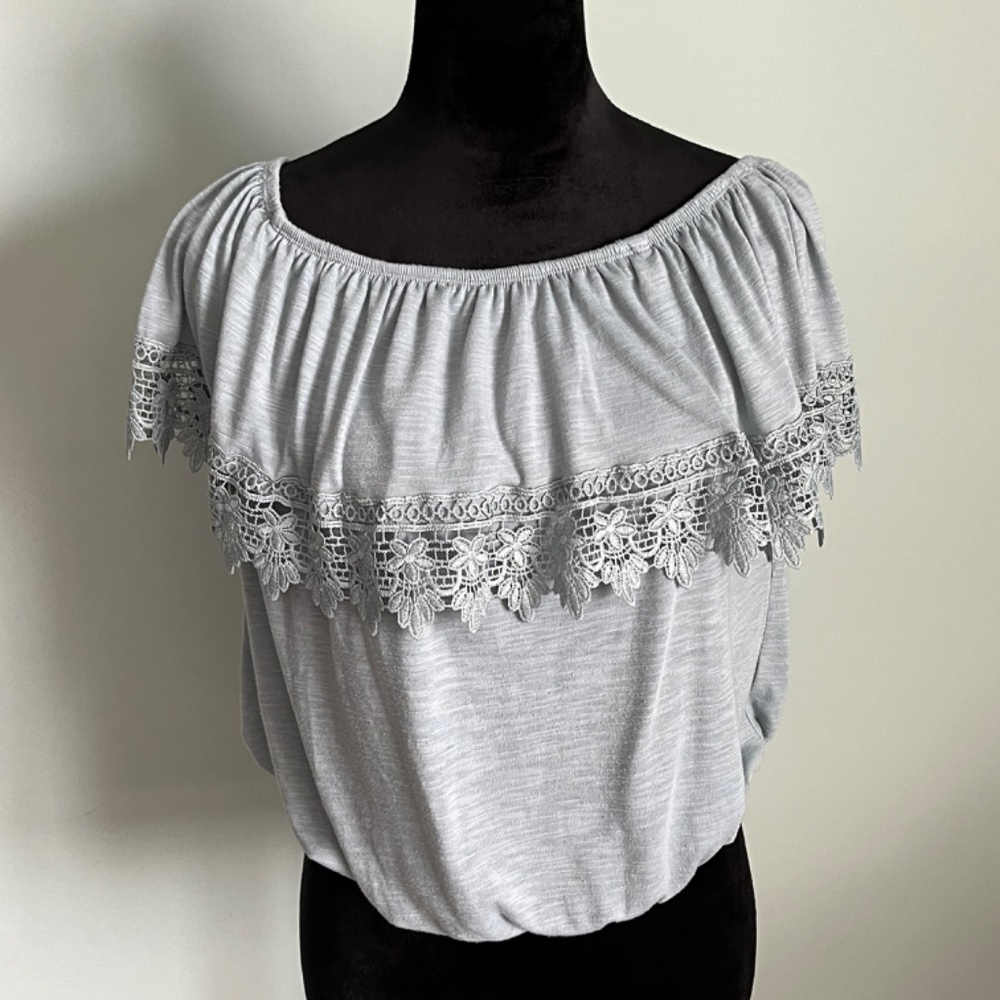 Paper & Tee Off Shoulder Ruffle top M - Picture 4 of 8